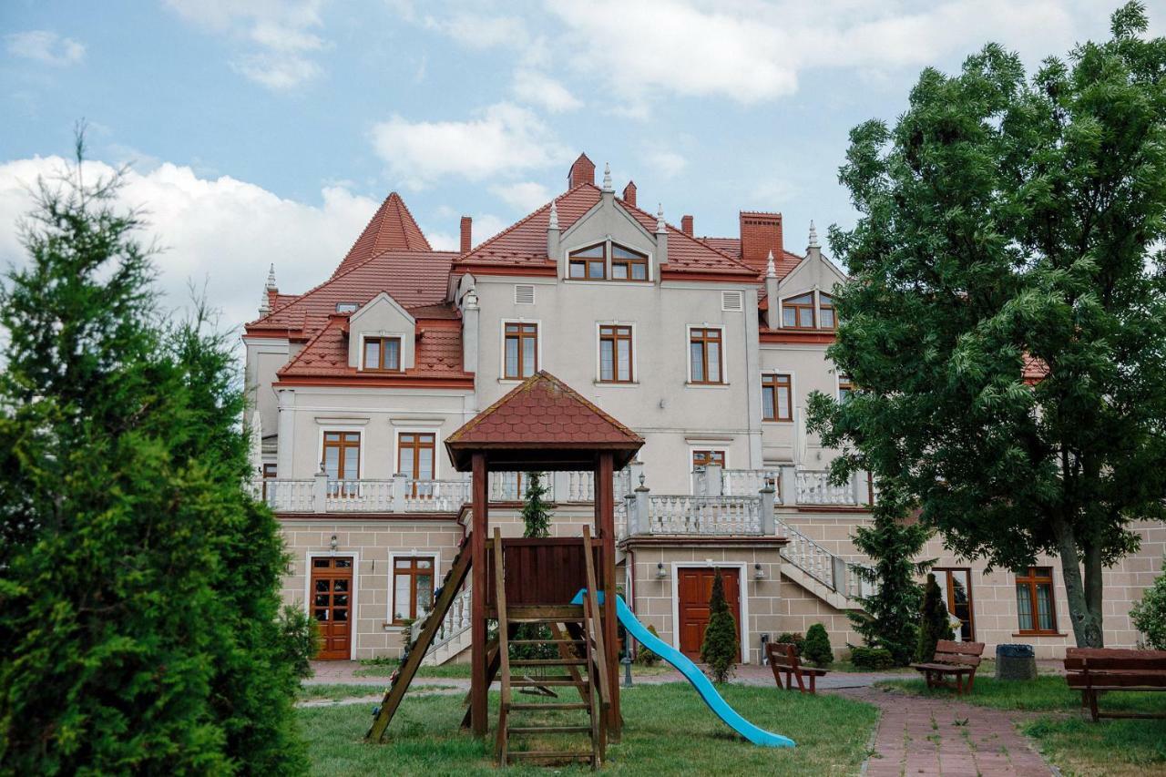 Palac Koronny Noclegi & Wypoczynek Wodzisław 外观 照片